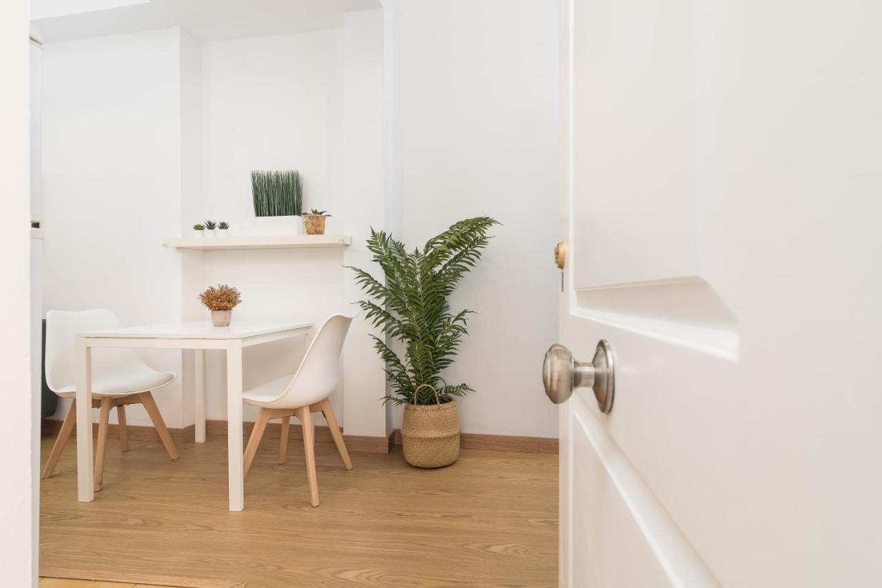 Precioso Apartamento Con Habitacion Separada En Centro Historico De Málaga Dış mekan fotoğraf